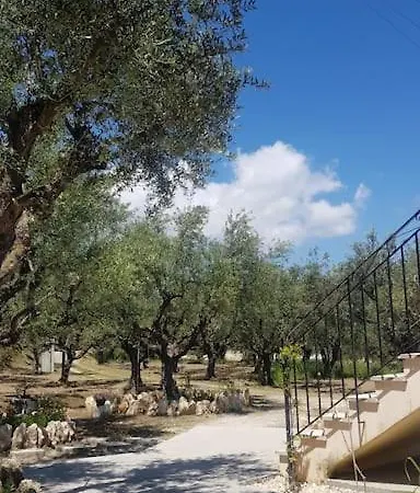 Olive Grove Private *