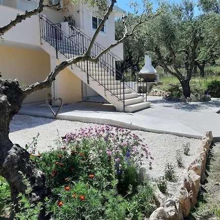 Villa Olive Grove Private *